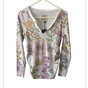 Chaser Floral V-Neck Long Sleeve Top NWT
